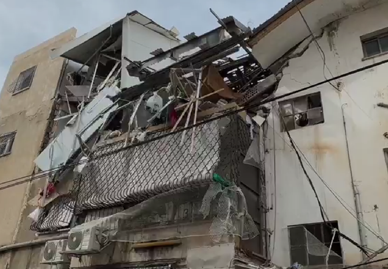 VIDEO Iranski projektil pogodio zgradu u Tel Avivu