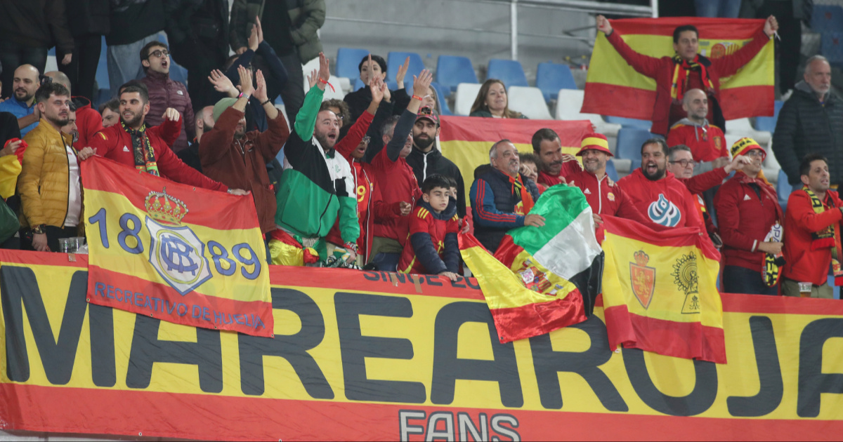 Španjolski navijači izazvali kontroverzu: "Tko ne skače, musliman je"