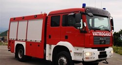 Izbio požar u stanu u Koprivnici, teško ozlijeđen muškarac (48)