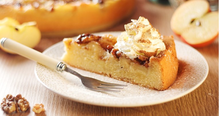 Ako netko želi nešto slatko, ovdje je šest recepata za najfinije kolače s jabukama