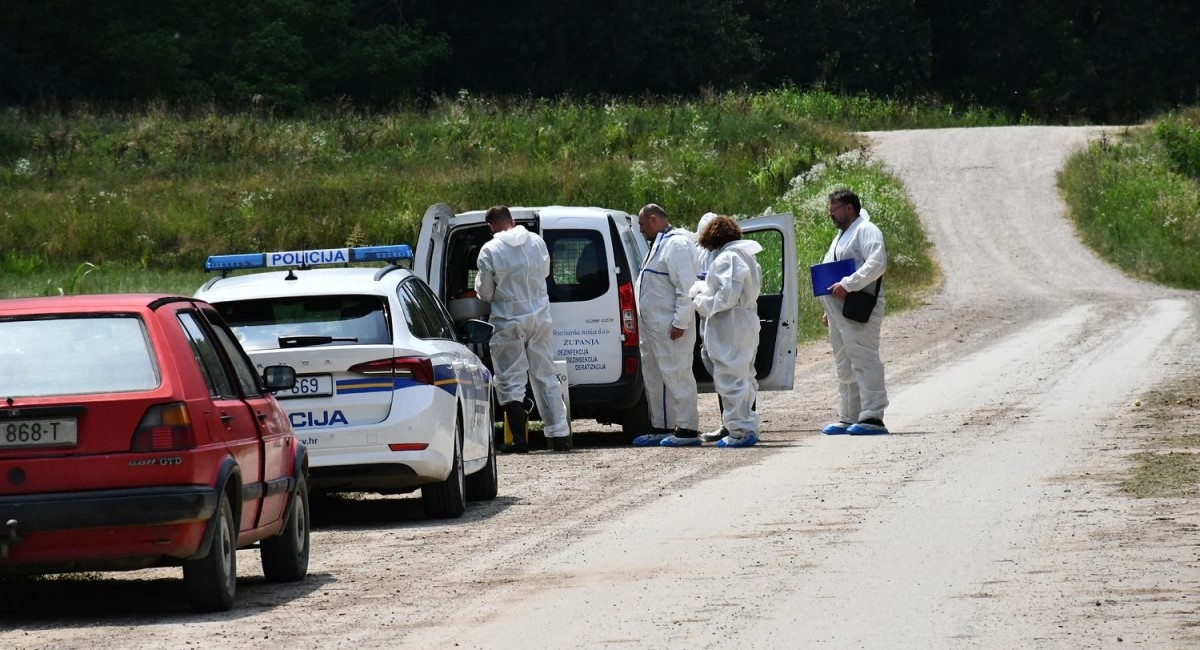 Suverenisti: Kod Vukovara ubijaju i zdrave svinje, policija pregledava aute na cesti