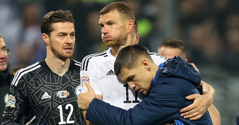 Kaos u BiH. Reprezentacija nema izbornika, a savez šalje pozive igračima