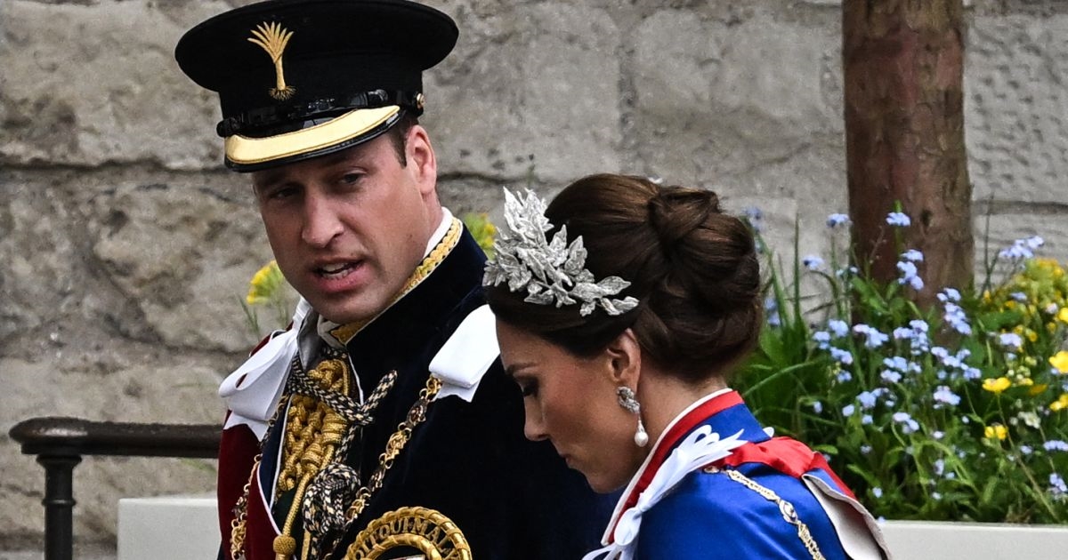 Princ William i Kate Middleton stigli na krunidbu, ona je nosila poseban nakit
