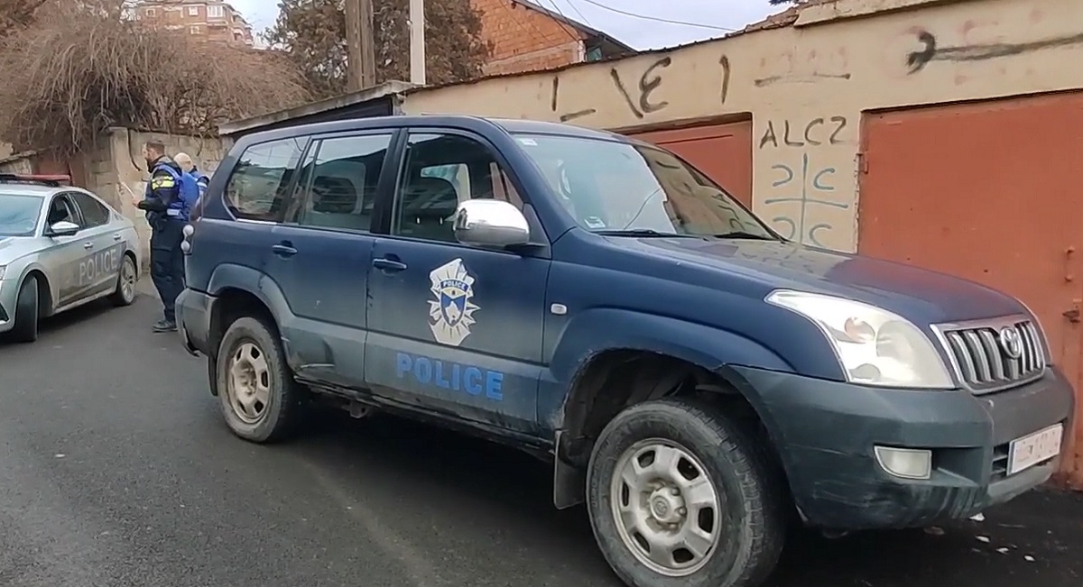 Kosovska policija zapečatila Poreznu upravu. Srbija: Kurti želi učvrstiti strahovladu