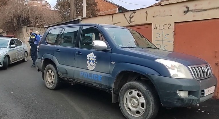 Kosovska policija zapečatila Poreznu upravu. Srbi: 80 radnika izbačeno na ulicu