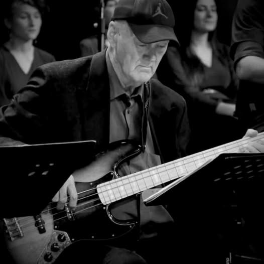 Umro je Ivica Vinković, legendarni basist sarajevske glazbene scene