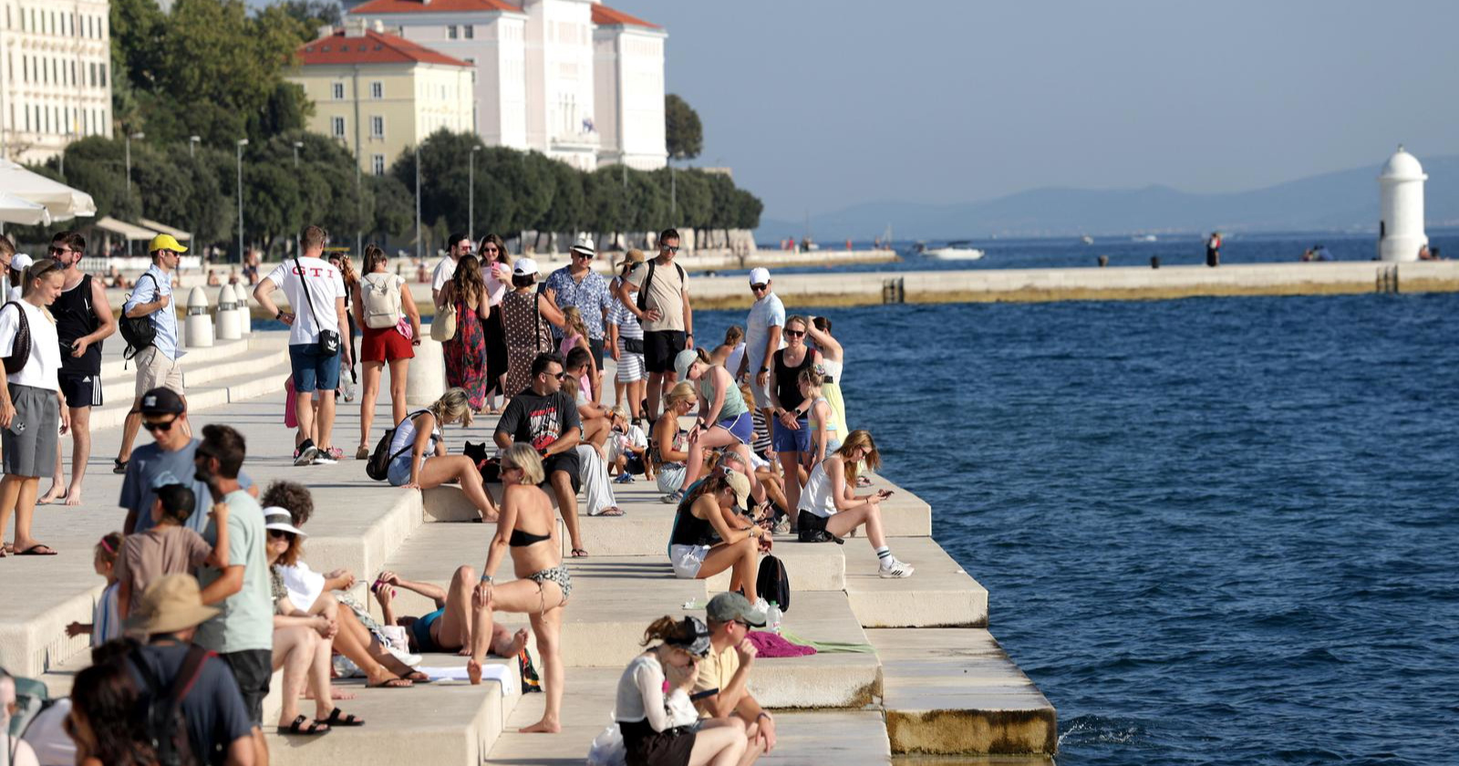 Njemački portal o Hrvatskoj: Lignje 25 €, Aperol 11 €. Pohlepa je ugrozila turizam