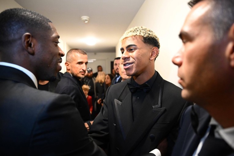 Dembele nije stavio Yamala u favorite za Zlatnu loptu. Yamal: On je Mbappeov frend?