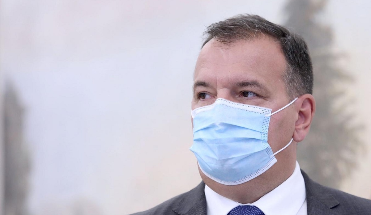 Beroš: U tijeku rasprava o mogućem skraćenju izolacije za zaražene
