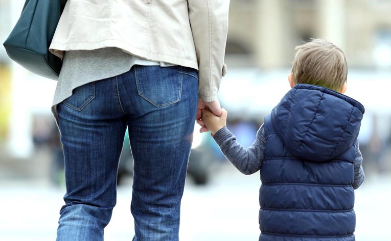 HZMO pozvao roditelje da do 1. ožujka predaju zahtjev za dječji doplatak