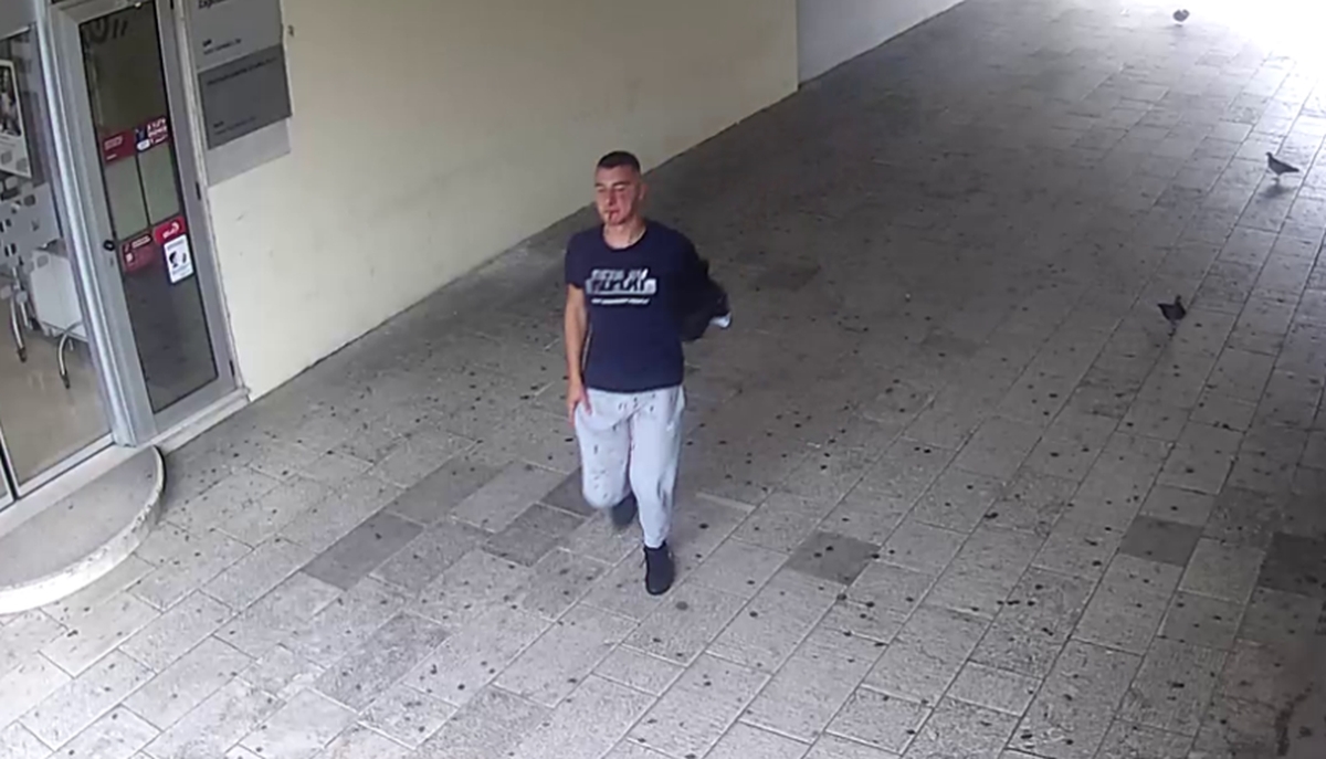 FOTO Policija u Splitu traži muškarca. Udario pješakinju motorom, teško je ozlijeđena