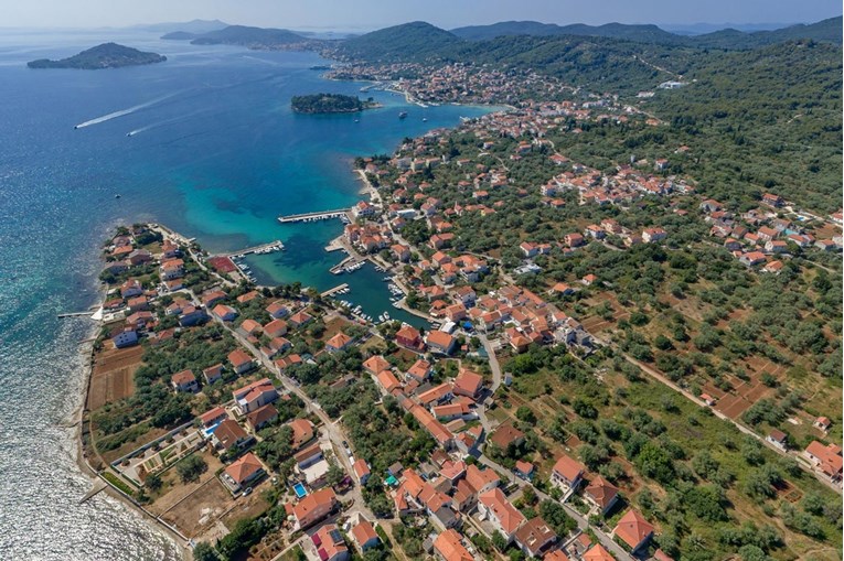 Zadarska županija uvodi mobilne brodske ljekarne za otoke. Objavljeni detalji