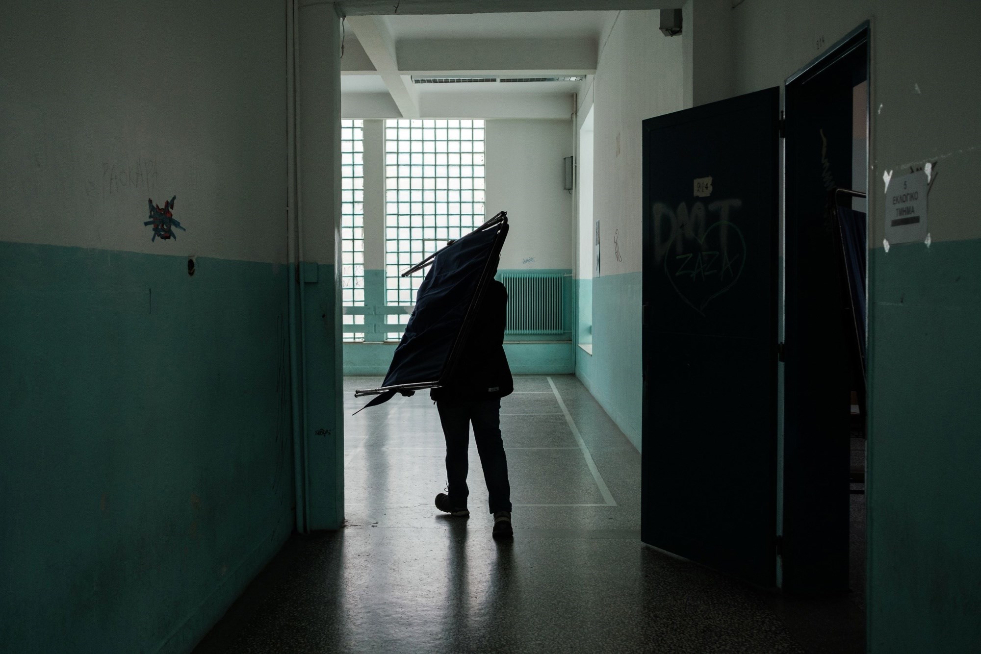 Grčka zatvara više od 700 škola