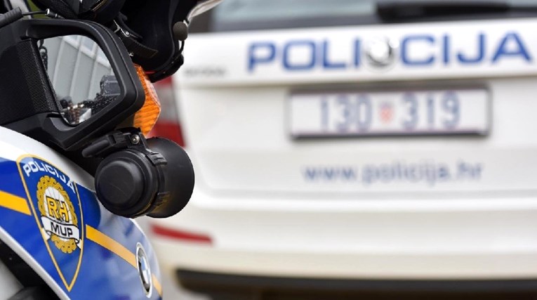 Naoružani lopovi opljačkali benzinsku u Zagrebu, ukrali su novac i cigarete