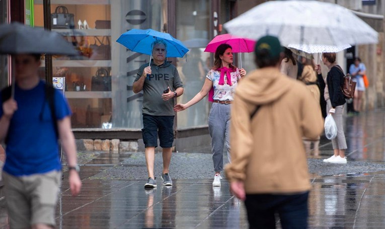 Danas oblačno, povremeno s kišom. Temperature do 27 stupnjeva
