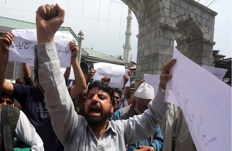 Bijes na ulicama Teherana: "Što Izraelci očekuju zauzvrat? Oko za oko"