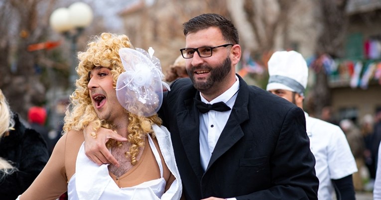 Ovo dvoje su bili glavne zvijezde karnevala u Kaštelima. Očito je zašto