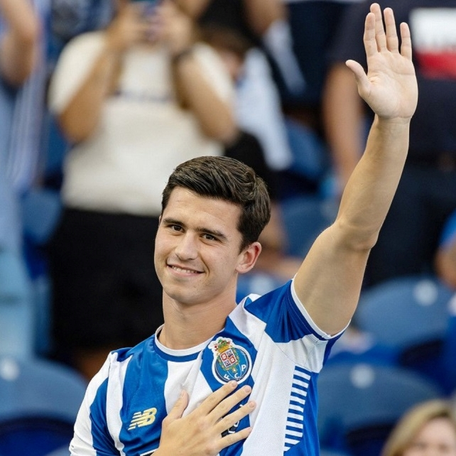 VIDEO Prpić debitirao za Porto. Pogledajte reakciju igrača kojeg je zamijenio