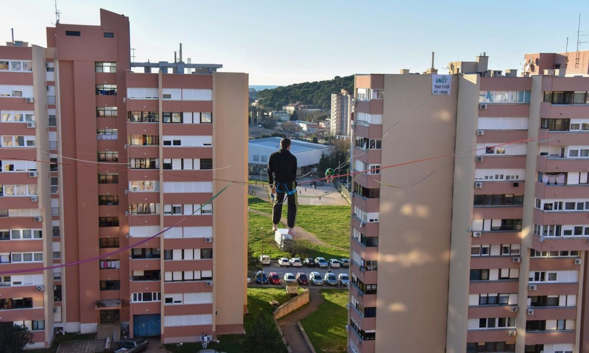FOTO Pogledajte što su "nebeski hodači" izvodili na visini od 40 metara u Puli