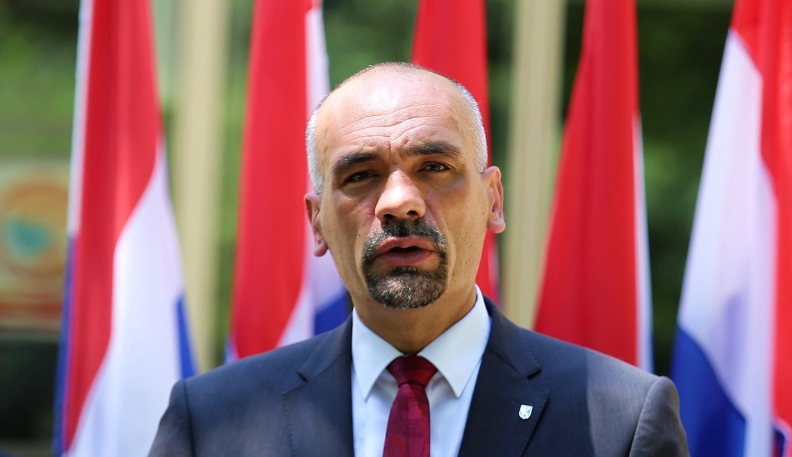 Kninski gradonačelnik: Volio bih i da se Srbija uključi u obnovu