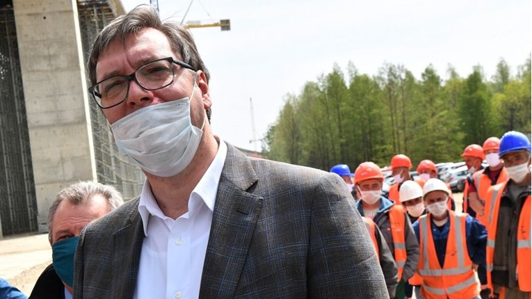 Vučić rekao da policijski sat u Srbiji još ostaje na snazi, komentirao i Jasenovac