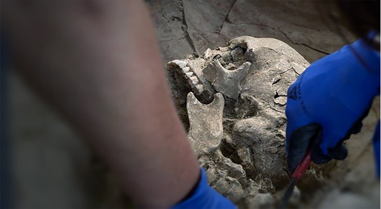 FOTO Kod Splita nađeni kosturi u drevnim amforama, saznali smo o čemu se radi