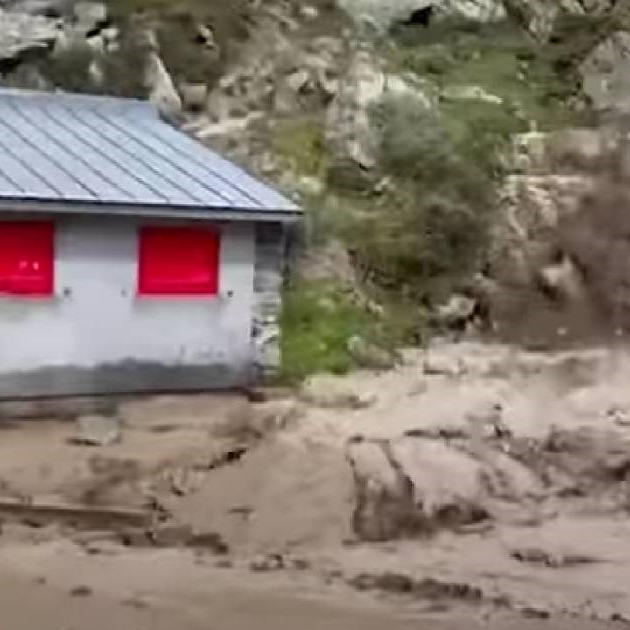 VIDEO U Austriji se urušio planinski vrh: "Otapa se led, a on je ljepilo planina"