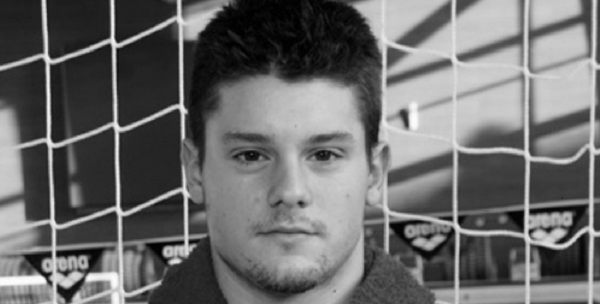 Rumunjski vaterpolist (23) preminuo nakon što mu je usred utakmice pozlilo u bazenu
