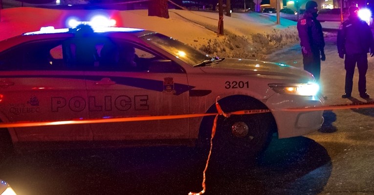 Osam tinejdžerica ubilo čovjeka u Torontu, policija slučaj opisala kao "rojenje"