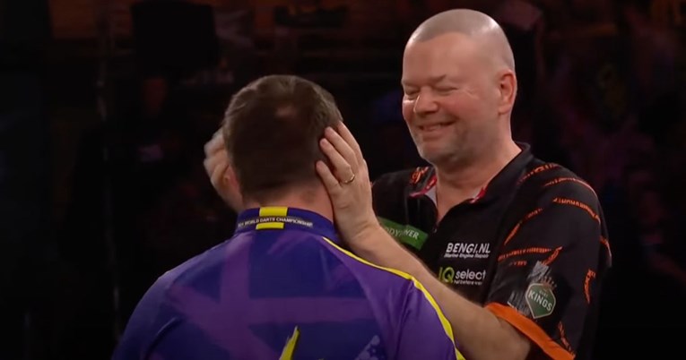 Senzacija u pikadu. Klinac od 16 godina na SP-u razbio peterostrukog prvaka svijeta