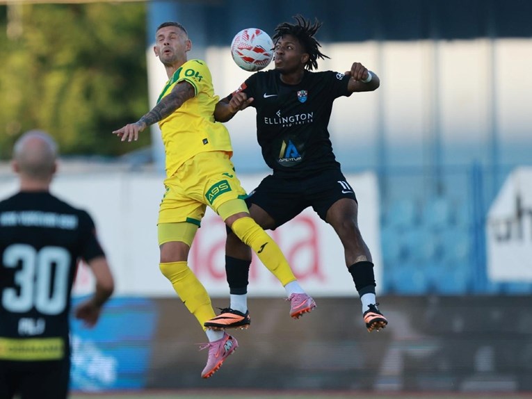 Komentator u prijenosu Vukovar - Istra: Ovakvo nešto nisam nikad vidio. U šoku sam