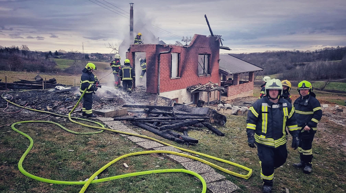 FOTO Požar kuće kod Velike Gorice, nađeno tijelo