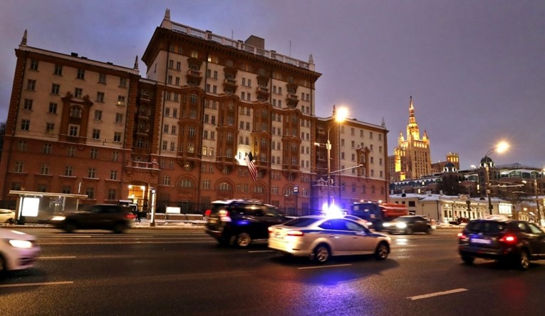 Rusija prijeti američkoj ambasadi u Moskvi