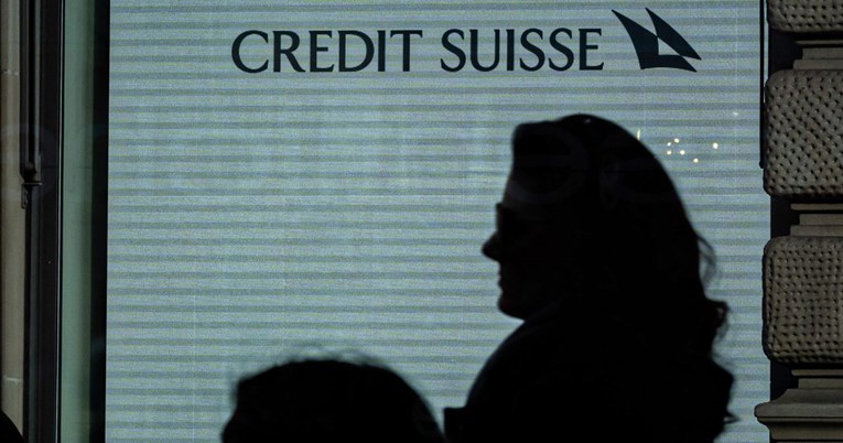 Zovu je "bankom kriminalaca", spašavaju je milijardama. Kako je propala Credit Suisse