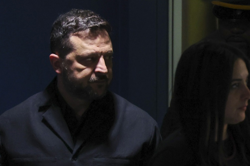 Zelenski: Rusija priprema masovni napad na Ukrajinu