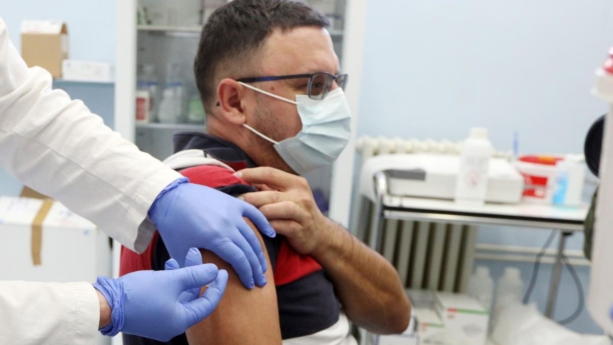 VIDEO Prvi pacijenti u šibenskom Domu zdravlja primili cjepivo AstraZenece