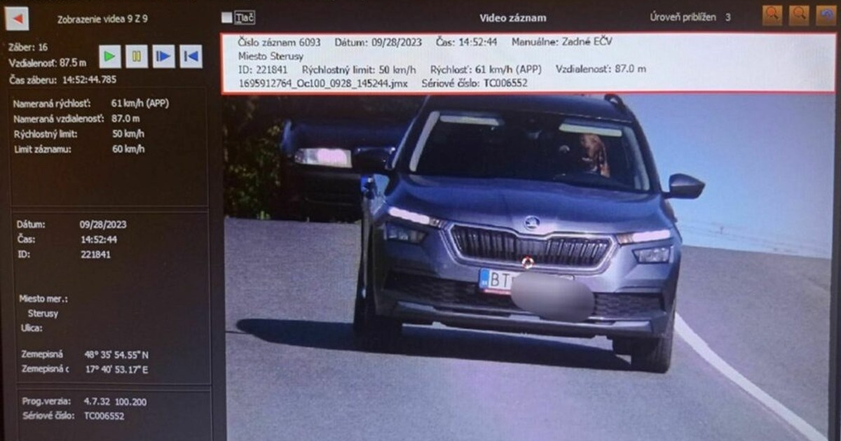 FOTO Kamera uhvatila psa u prebrzoj vožnji