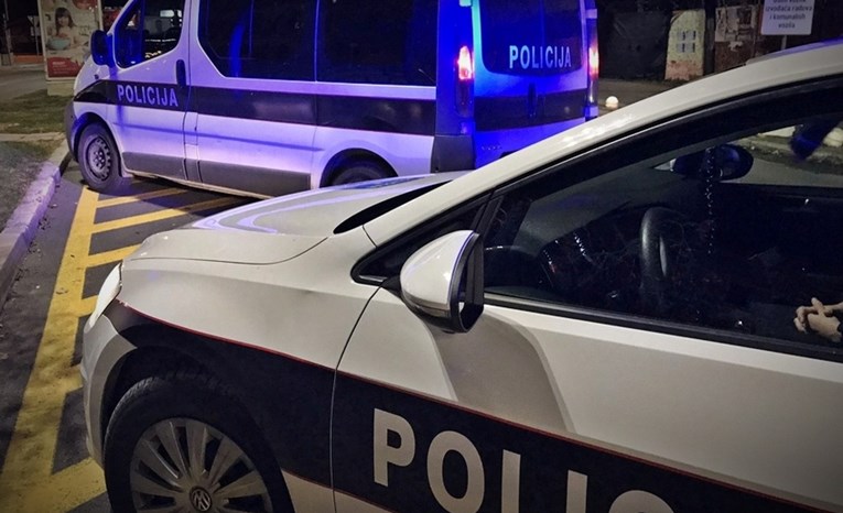 Policija u Ljubuškom uhitila muškarca kojeg traži Hrvatska, objavljeno tko je on
