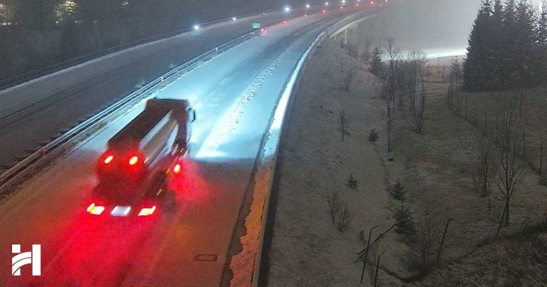 FOTO U Gorskom kotaru pada snijeg