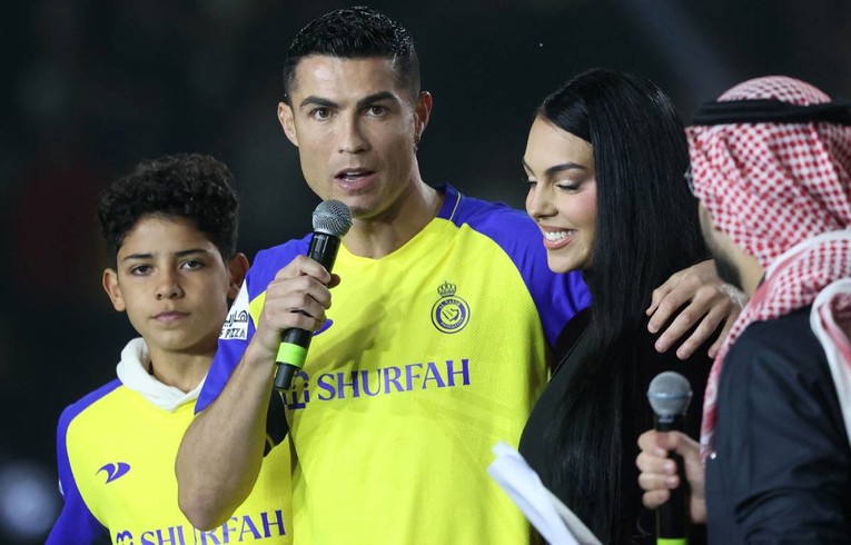 Ronaldo potpisao predbračni ugovor. Evo koliko mora plaćati ženi ako se razvedu