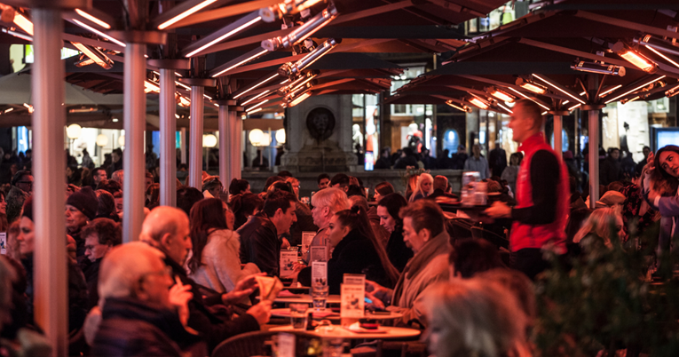 Dodatnih 5 do 10 eura: Restoran u Beču počeo naplaćivati sjedenje na grijanoj terasi