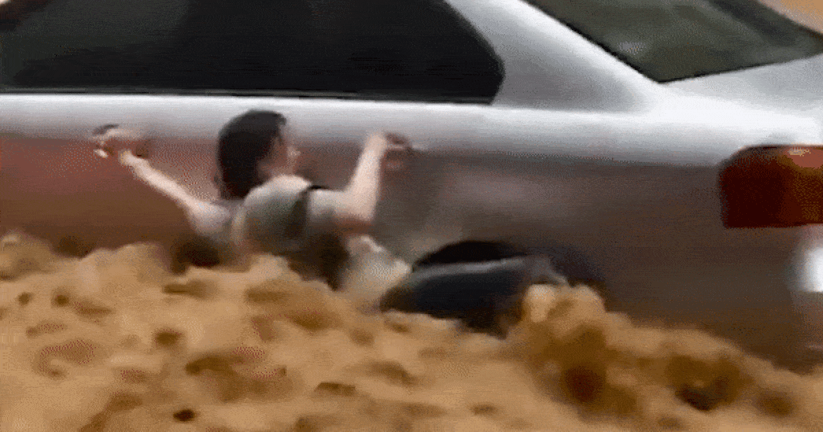 Poplave u Kini uzele 33 života: "Voda mi je u pet minuta došla do prsa"