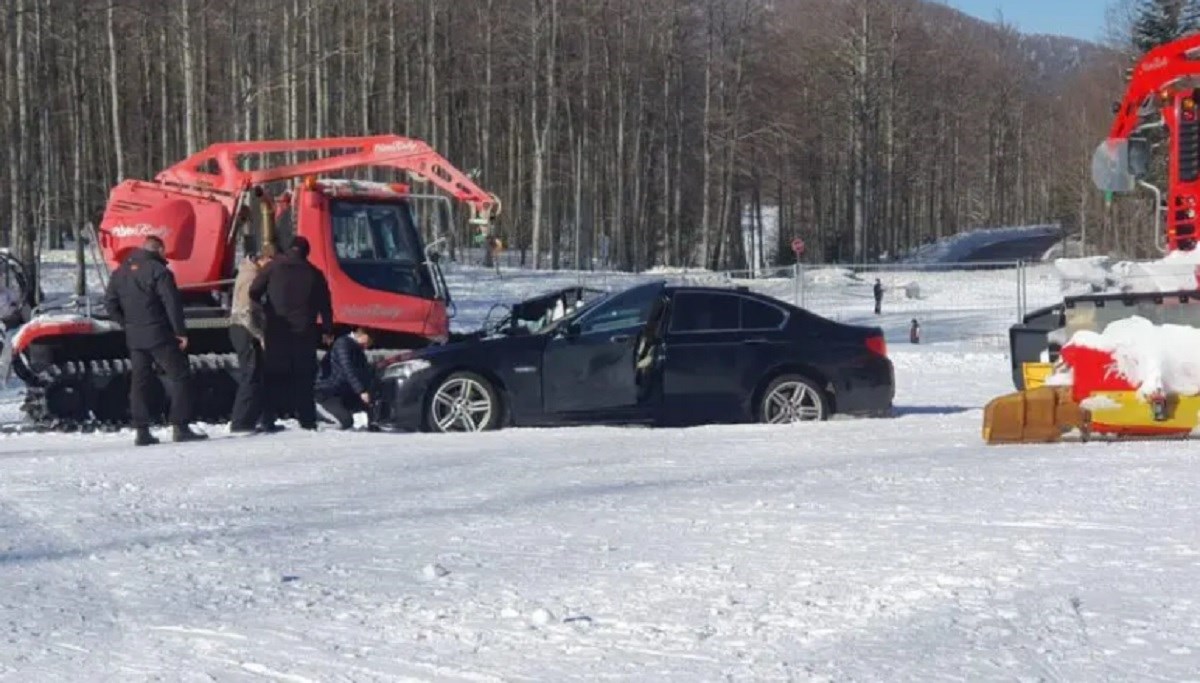 Šefovi policije su danas objasnili kako nekoga prebiti i ostati nekažnjen
