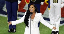 Demi Lovato izvela himnu na Super Bowlu, svi pričaju o njezinom tvitu iz 2010.