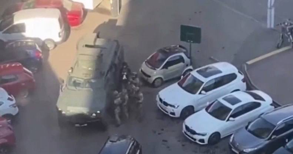 U Kijevu pucao na civile i ubio šest osoba. Počela istraga o terorističkom napadu