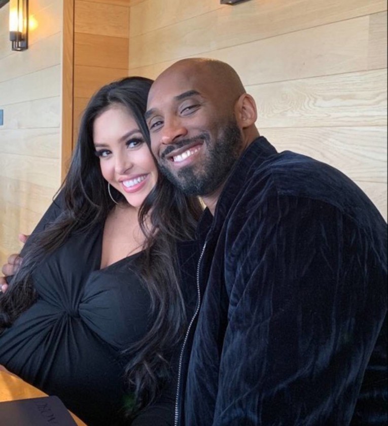 Vanessa Bryant objavila fotografiju s Kobeom na njegov rođendan: "Puno te volim"