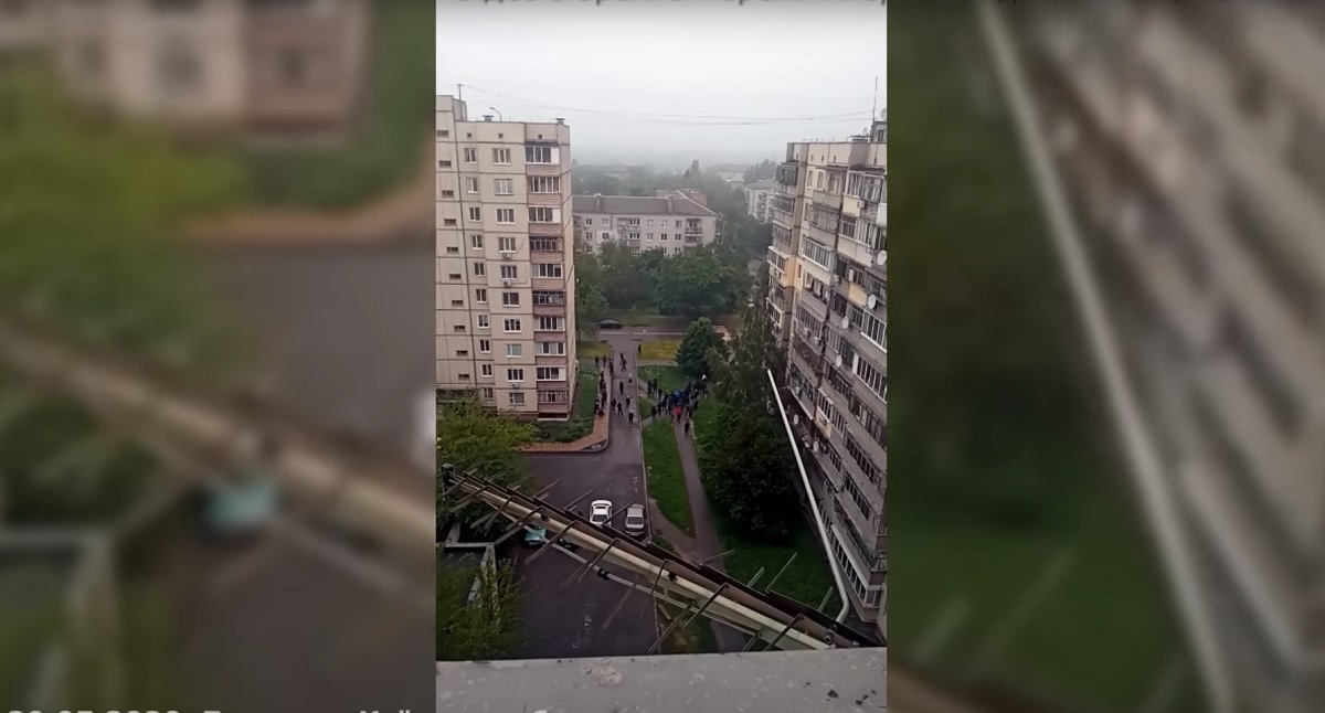 VIDEO Masovni obračun naoružanih muškaraca u Ukrajini zbog autobusne linije