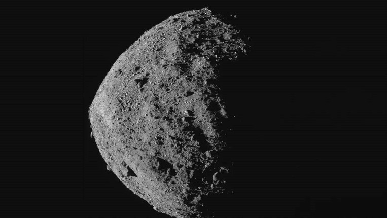 Sutra se u pustinju u SAD-u spušta sonda s uzorkom ogromnog asteroida