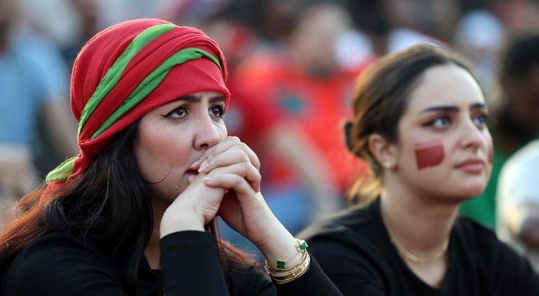 Marokanski navijači očistili tribine nakon velike pobjede protiv Belgije