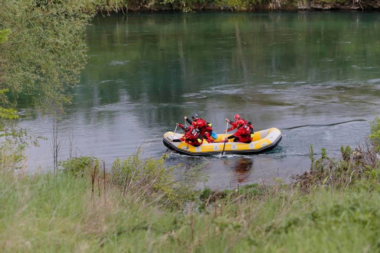 Traje potraga u Srbiji: Je li auto s nestalom djevojkom završio u jezeru? 